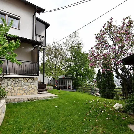 Garden Of Dreams & Free Private Parking Apartment Sarajevo